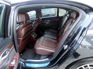 7 Series (G11)