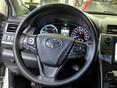 Camry (XV70)