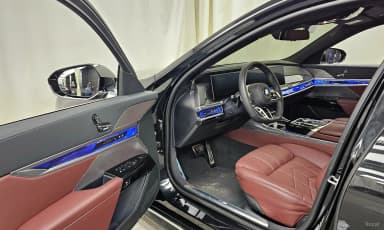 7 Series (G70)