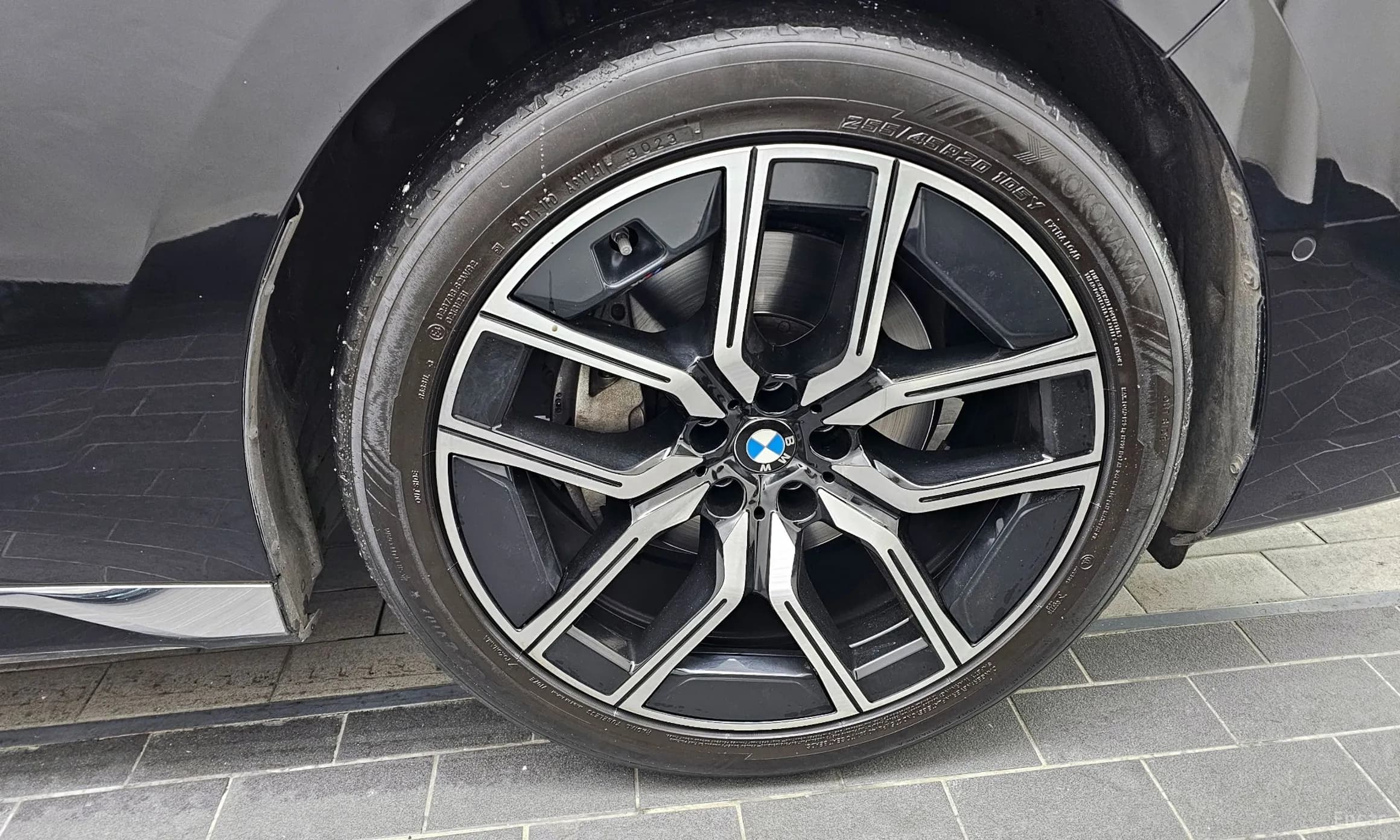 7 Series (G70)