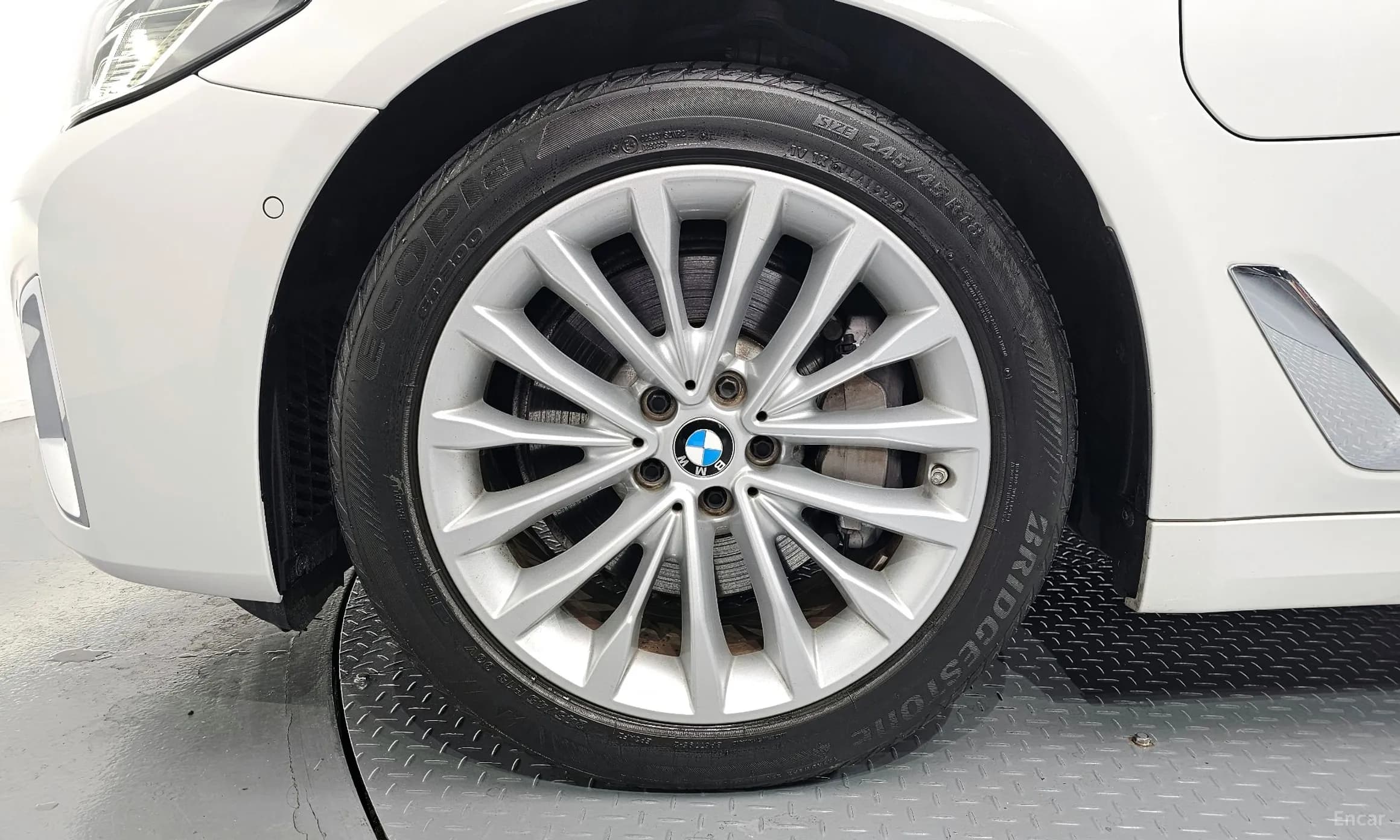 5 Series (G30)