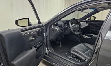 ES300h 7th Generation