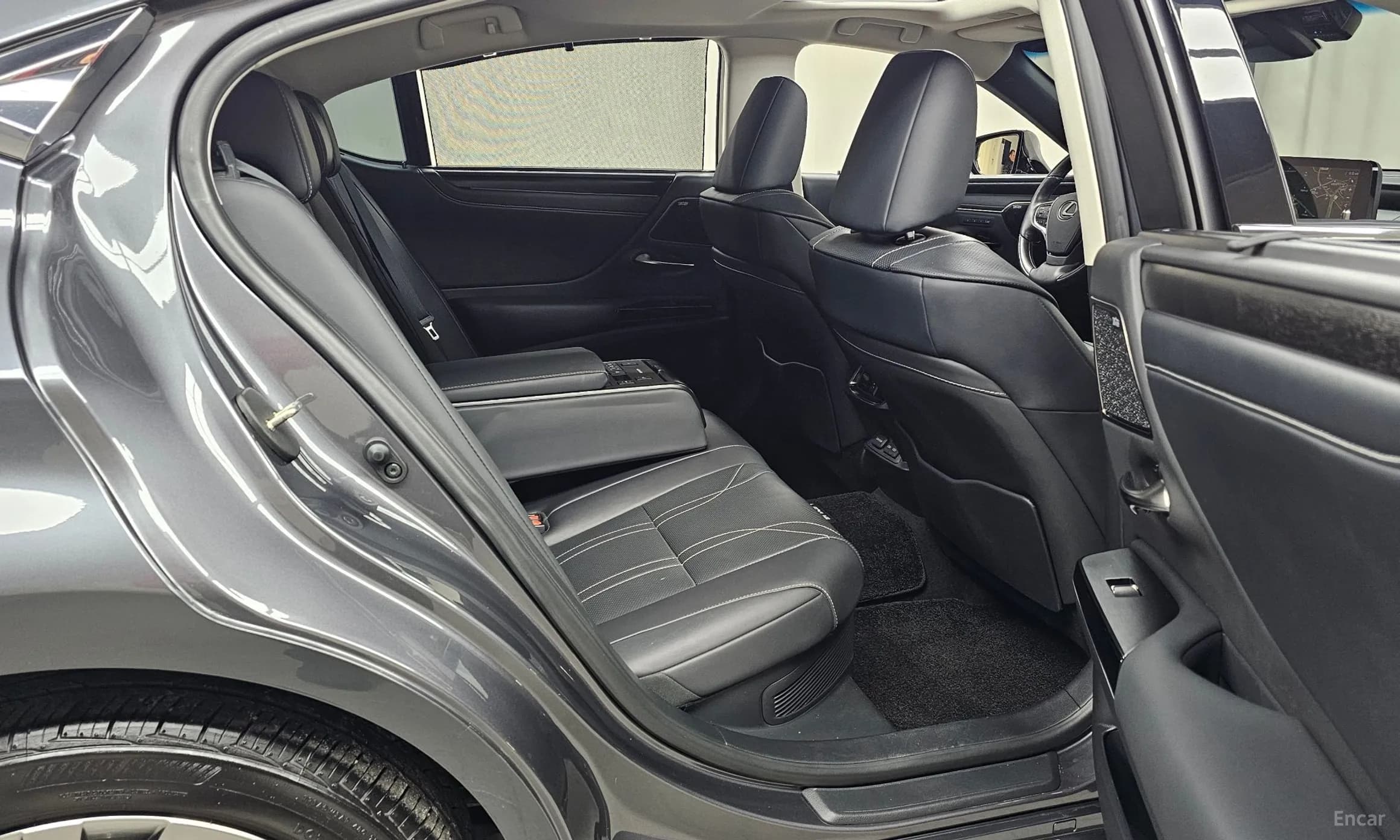 ES300h 7th Generation