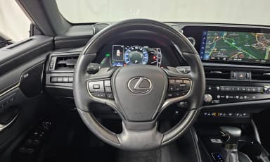 ES300h 7th Generation