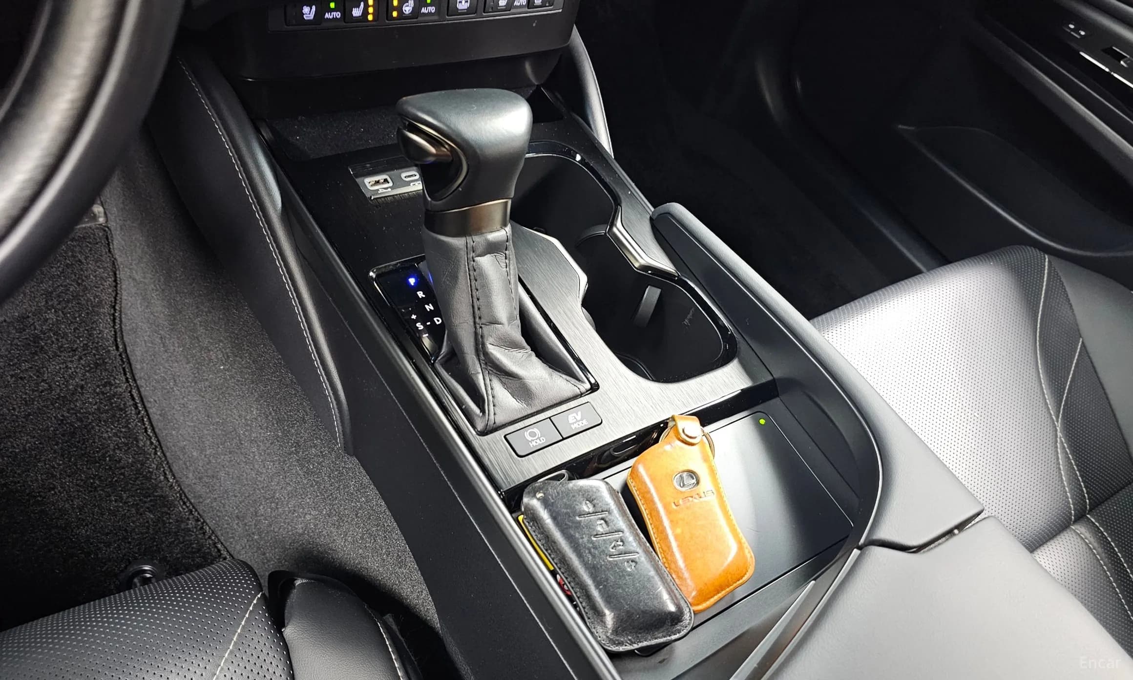 ES300h 7th Generation