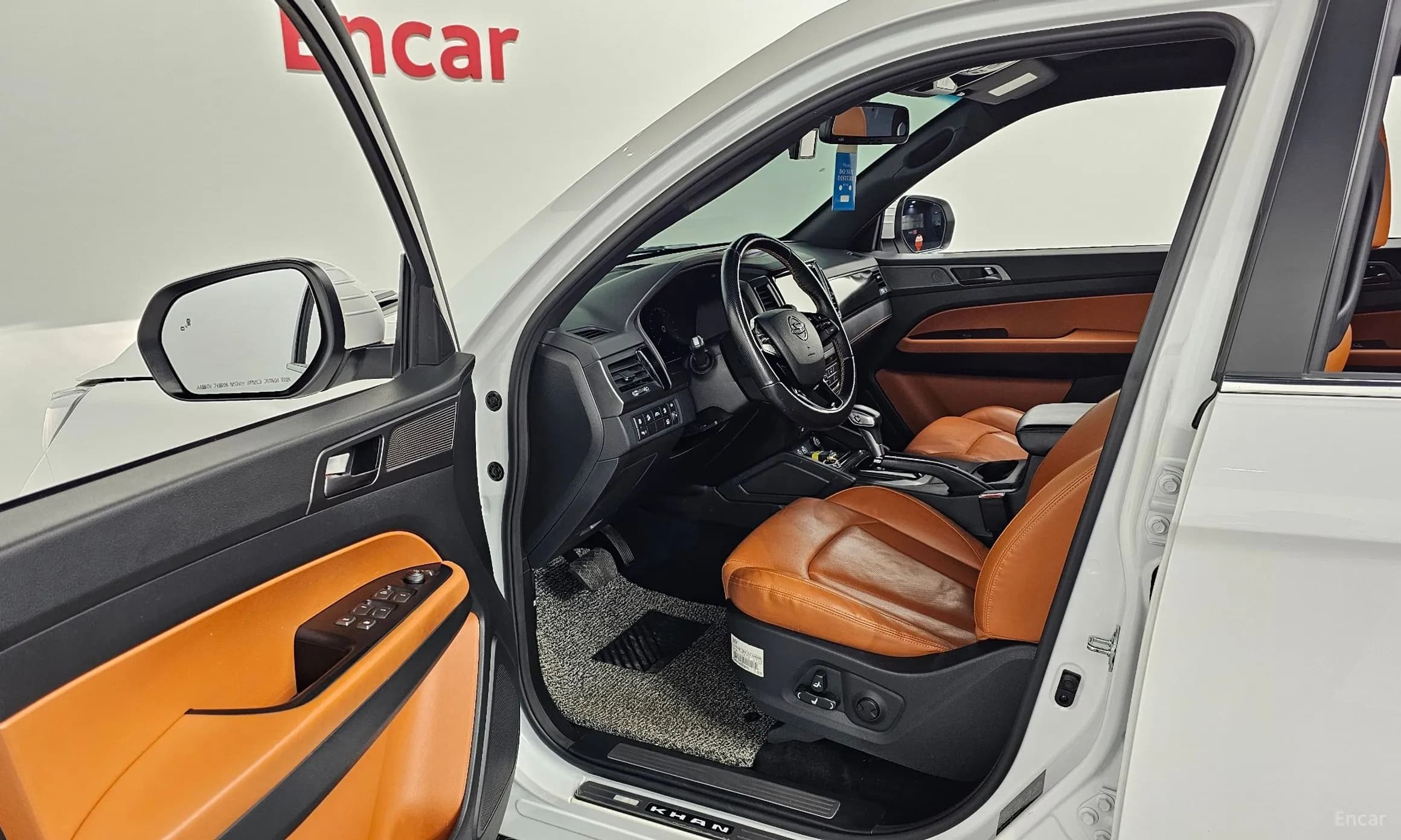 Rexton Sports Khan
