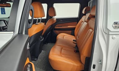 Rexton Sports Khan