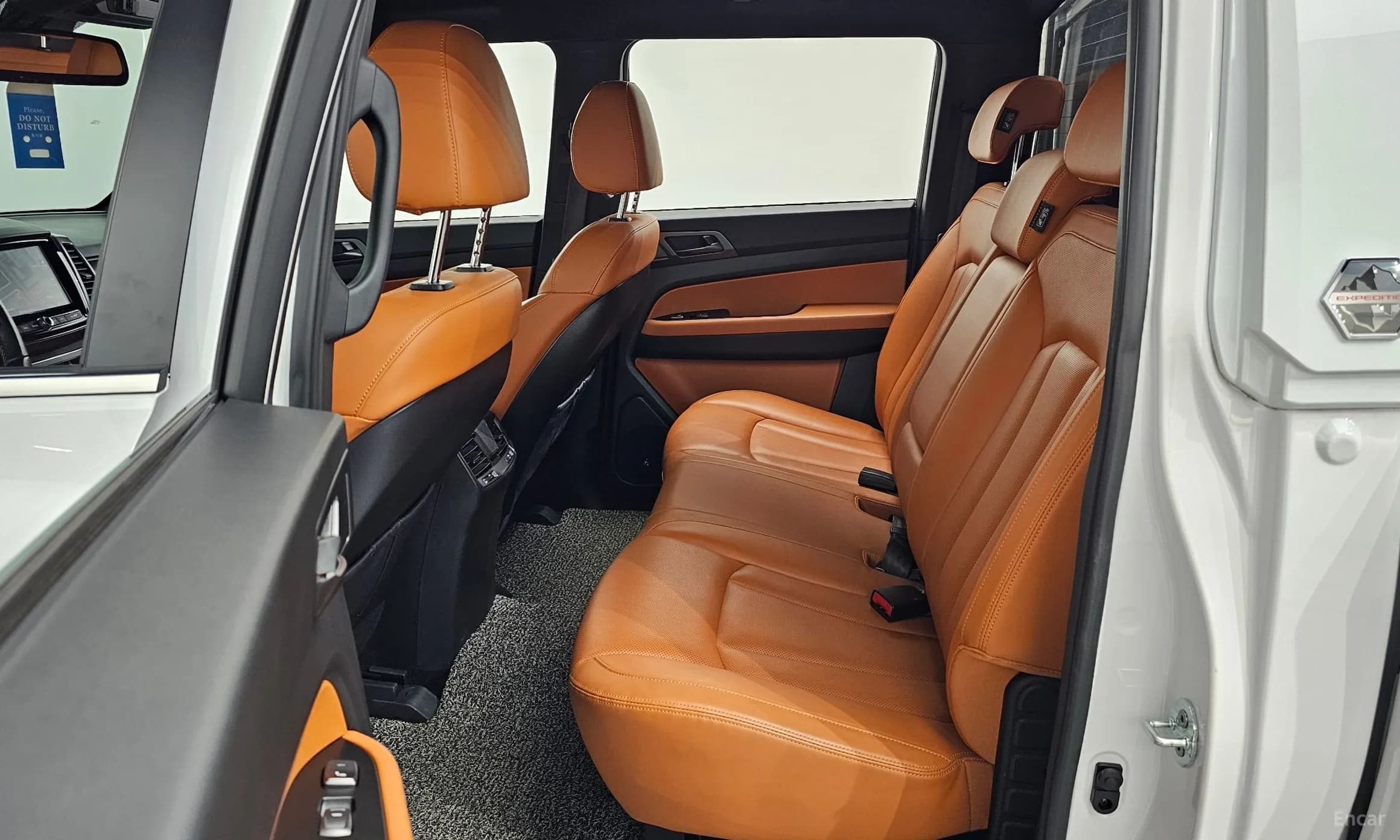 Rexton Sports Khan