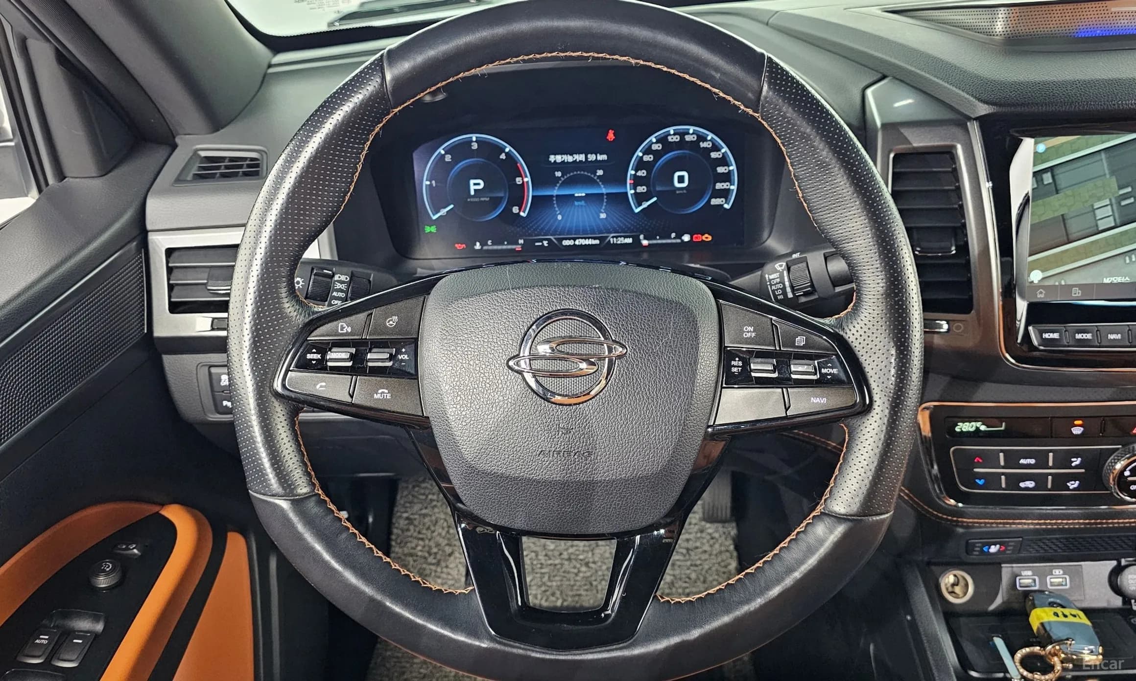 Rexton Sports Khan