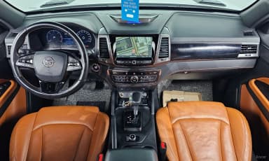 Rexton Sports Khan