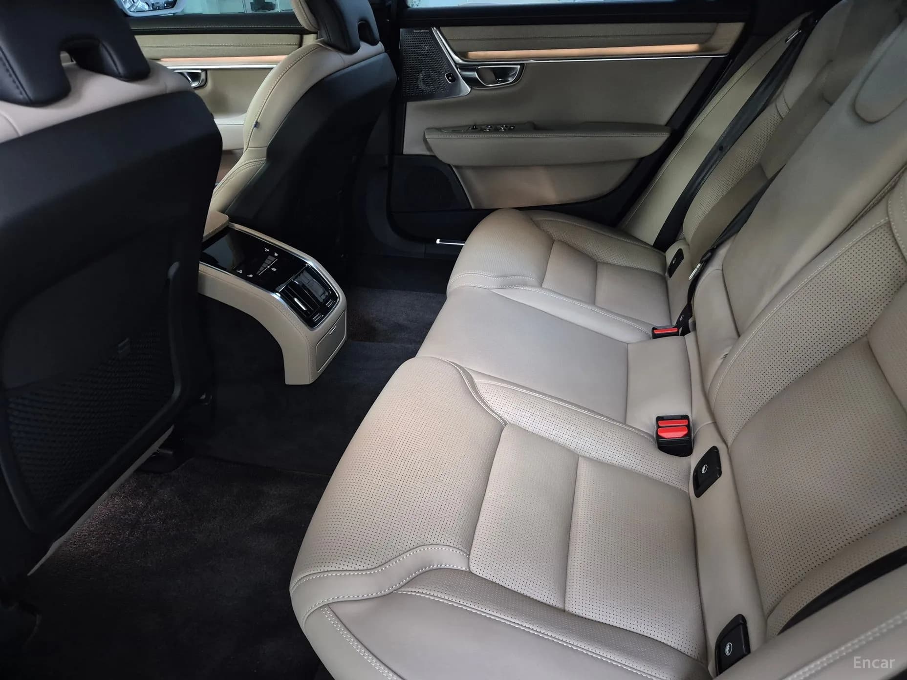 S90