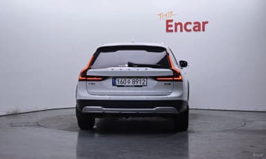 V90 Cross Country