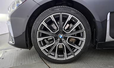 7 Series (G11)