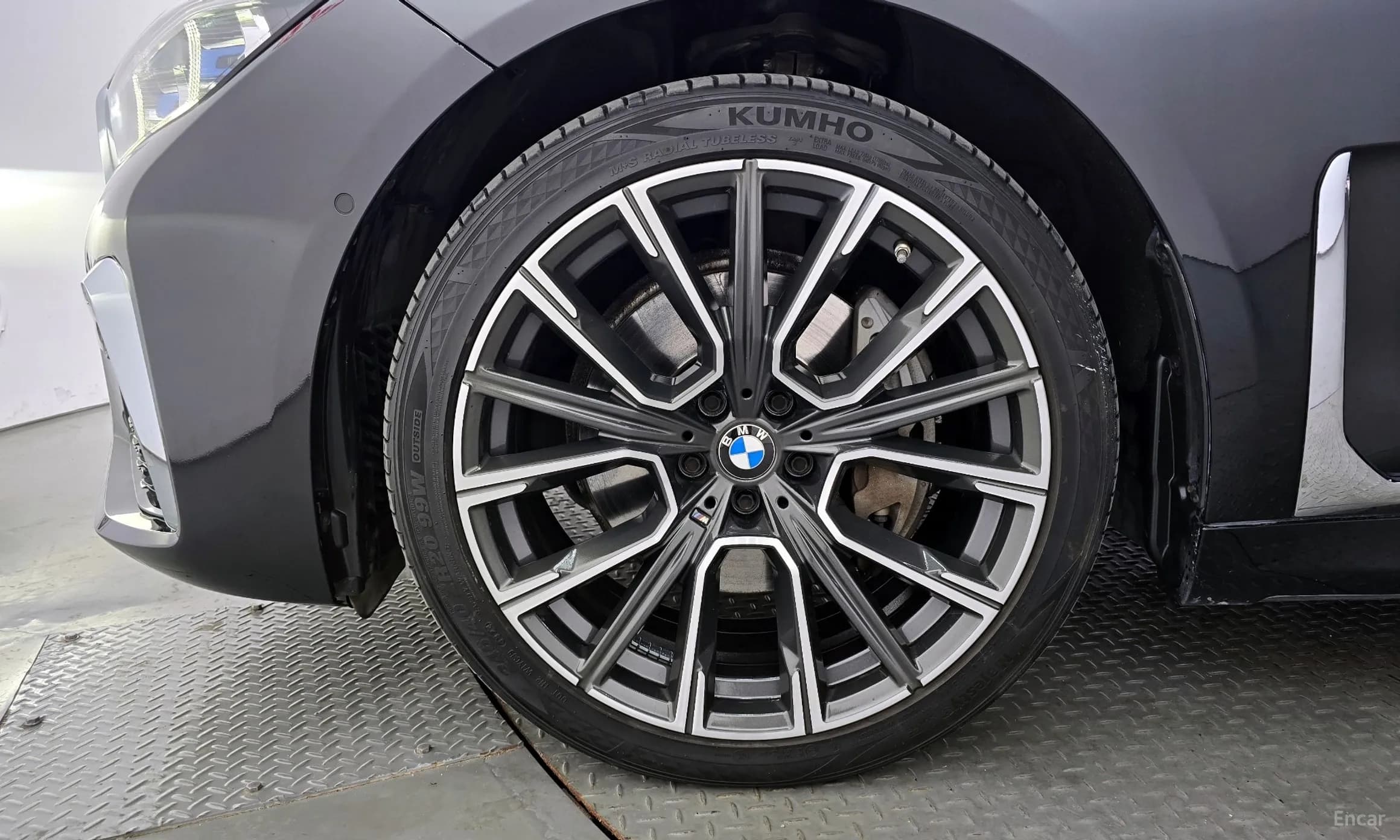 7 Series (G11)