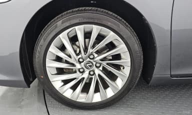 ES300h 7th Generation