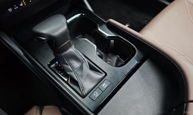 ES300h 7th Generation