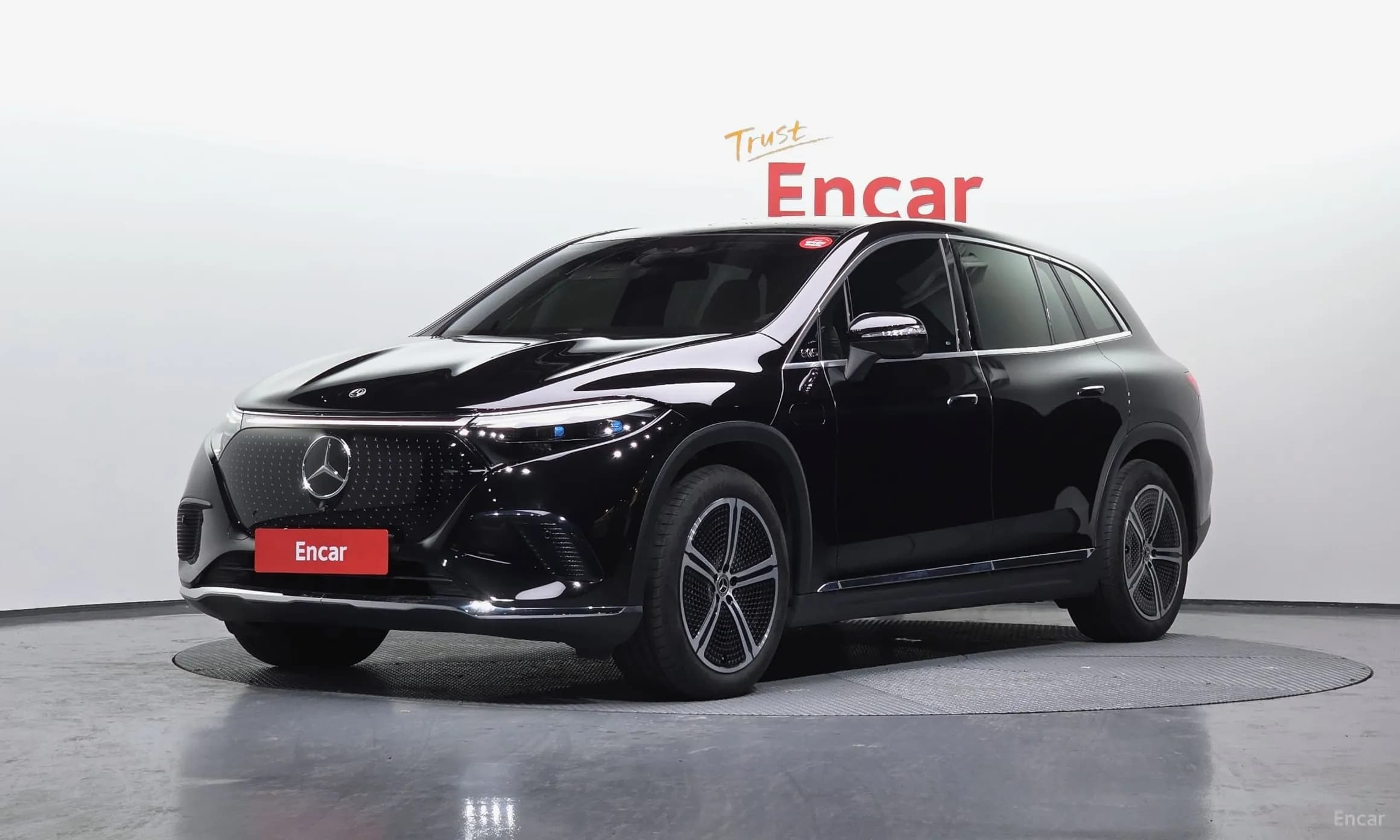 EQS SUV X296