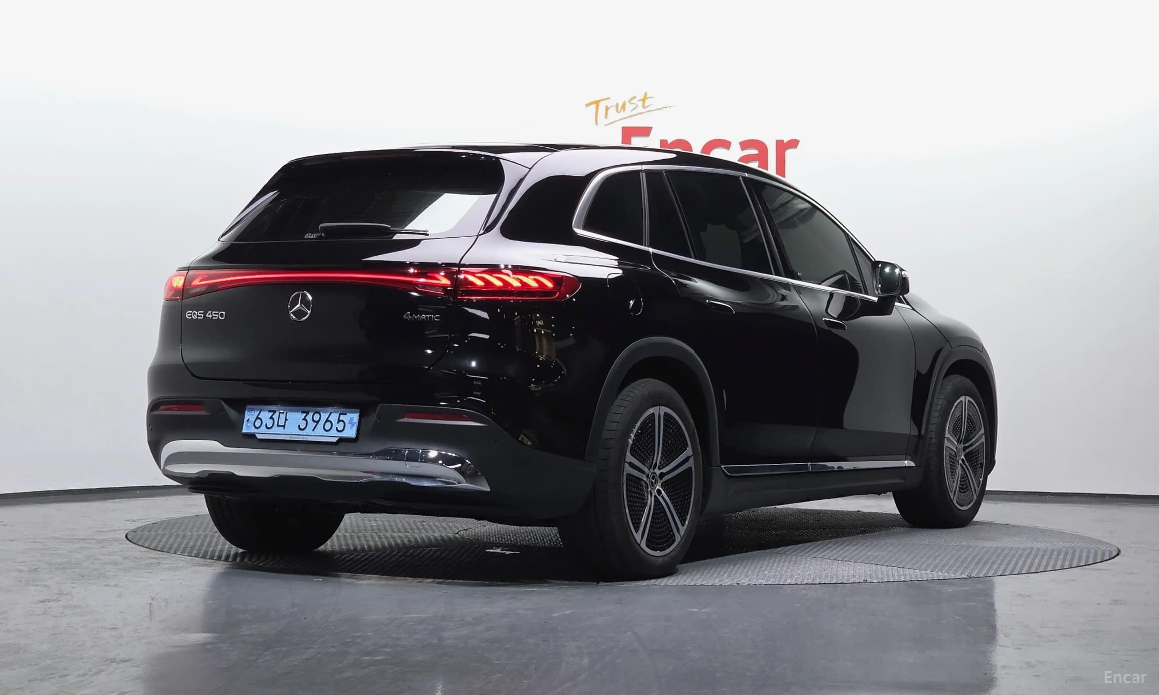 EQS SUV X296