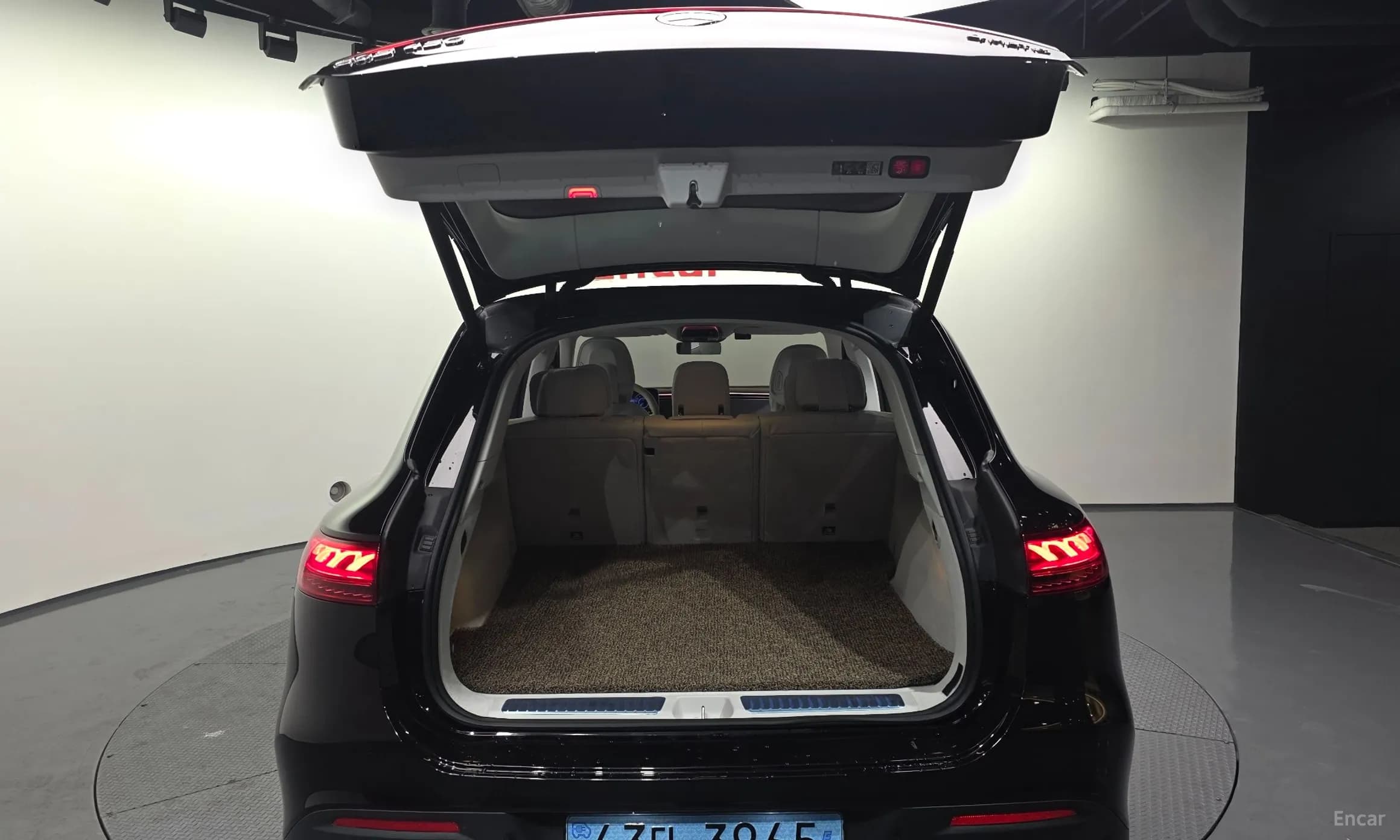 EQS SUV X296