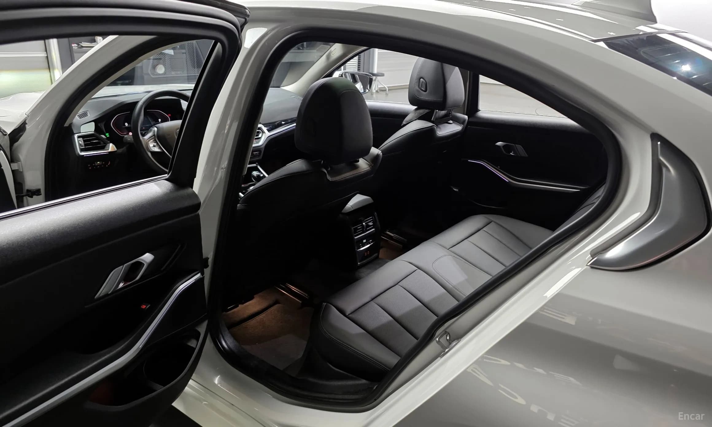 3 Series (G20)