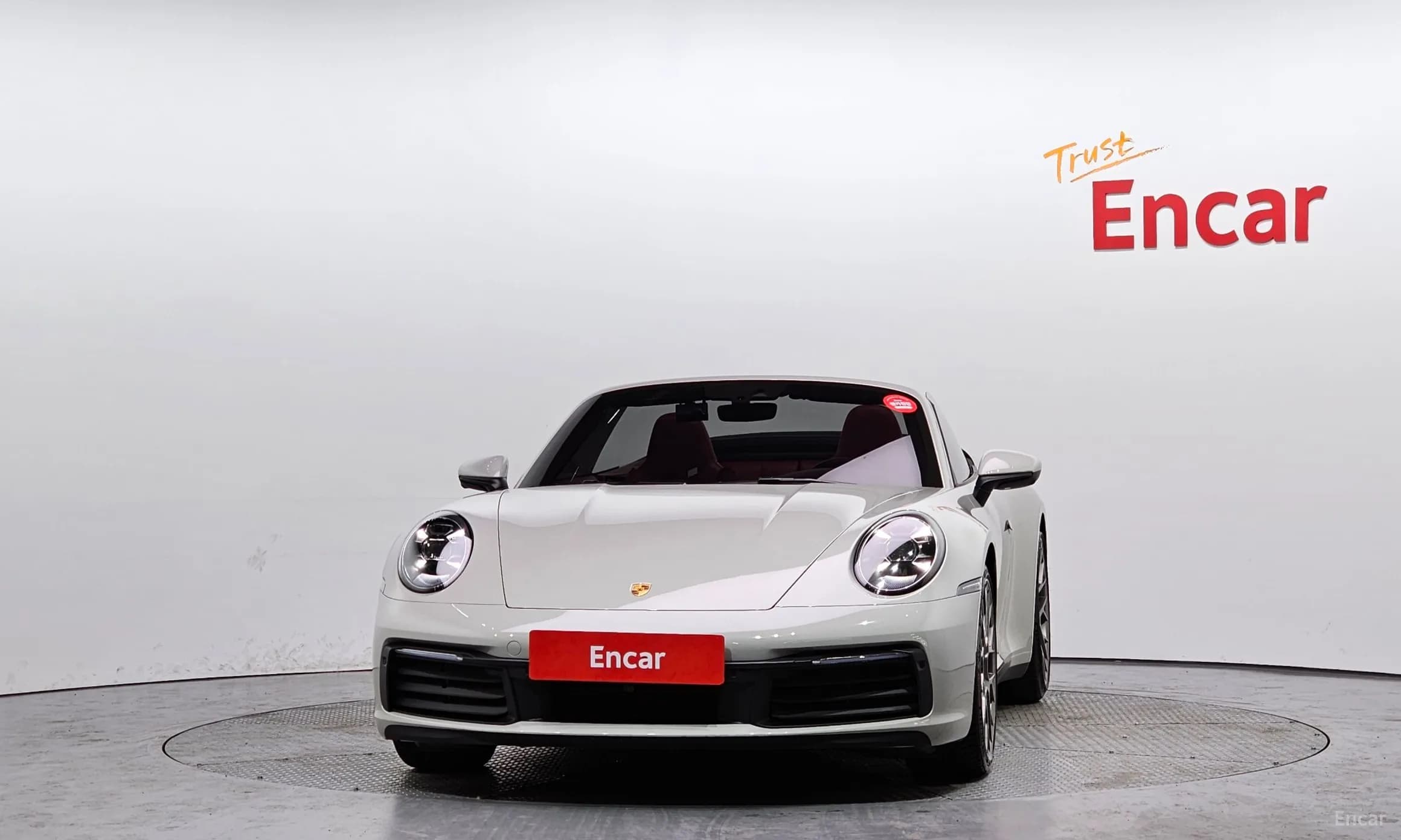 911 (992)