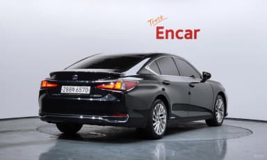 ES300h 7th Generation