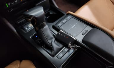 ES300h 7th Generation