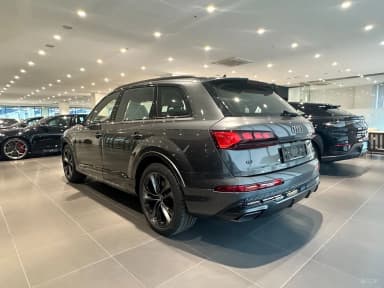 Q7 (4M)