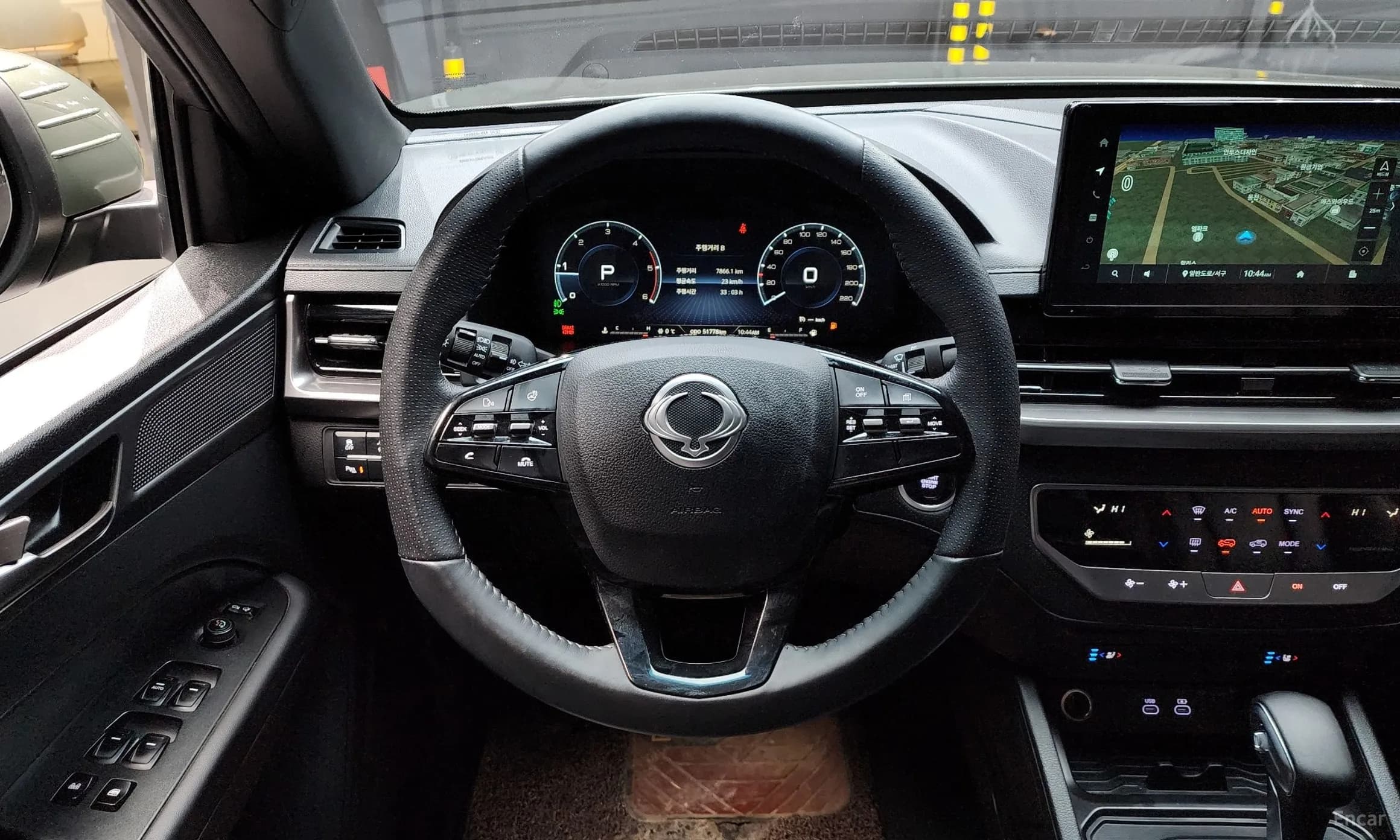 Rexton Sports Khan