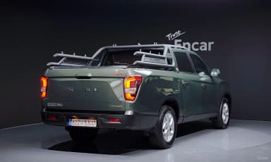 Rexton Sports Khan