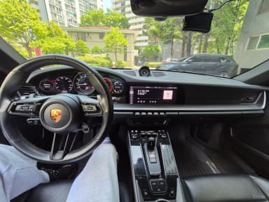 911 (992)