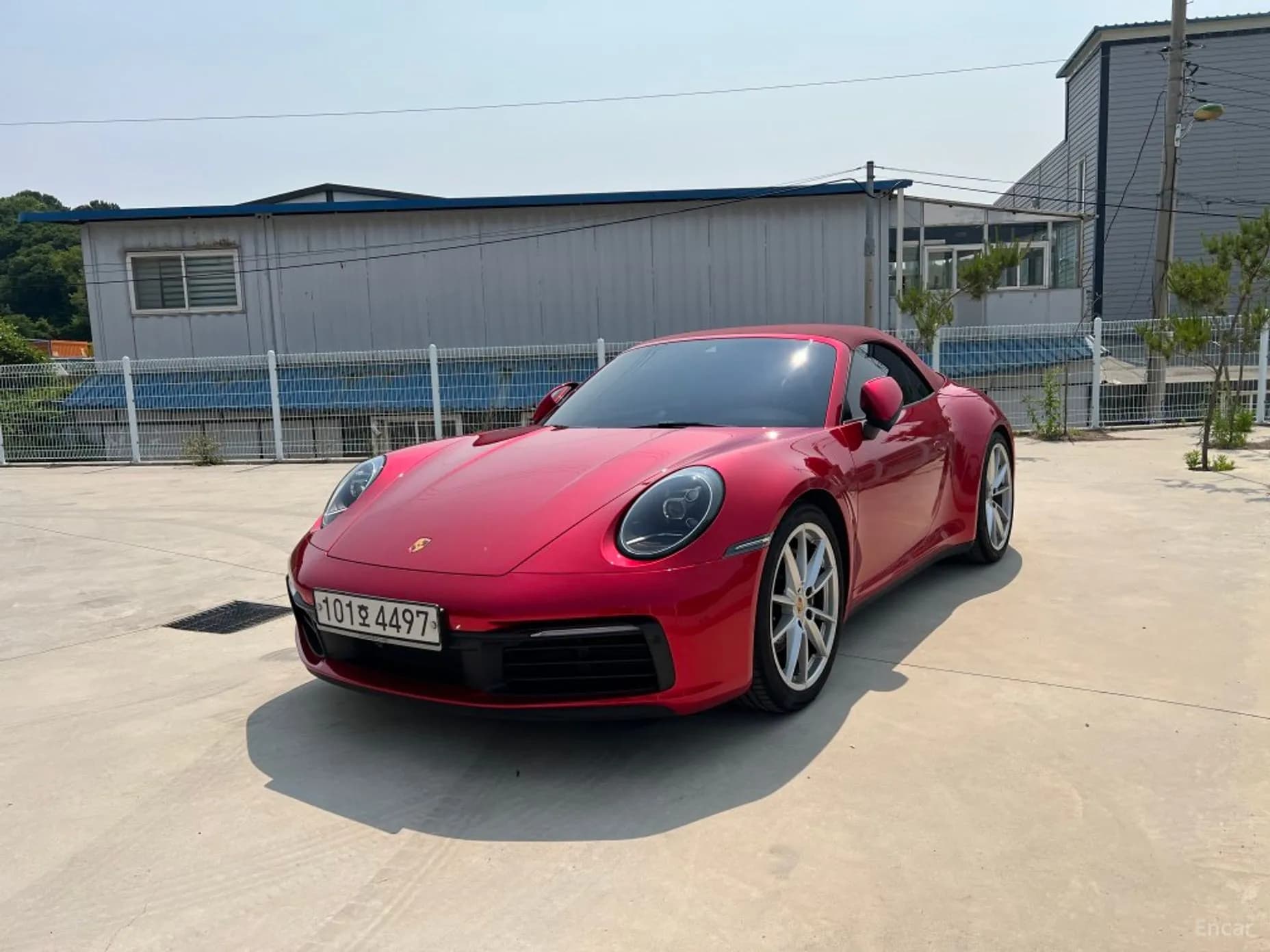 911 (992)