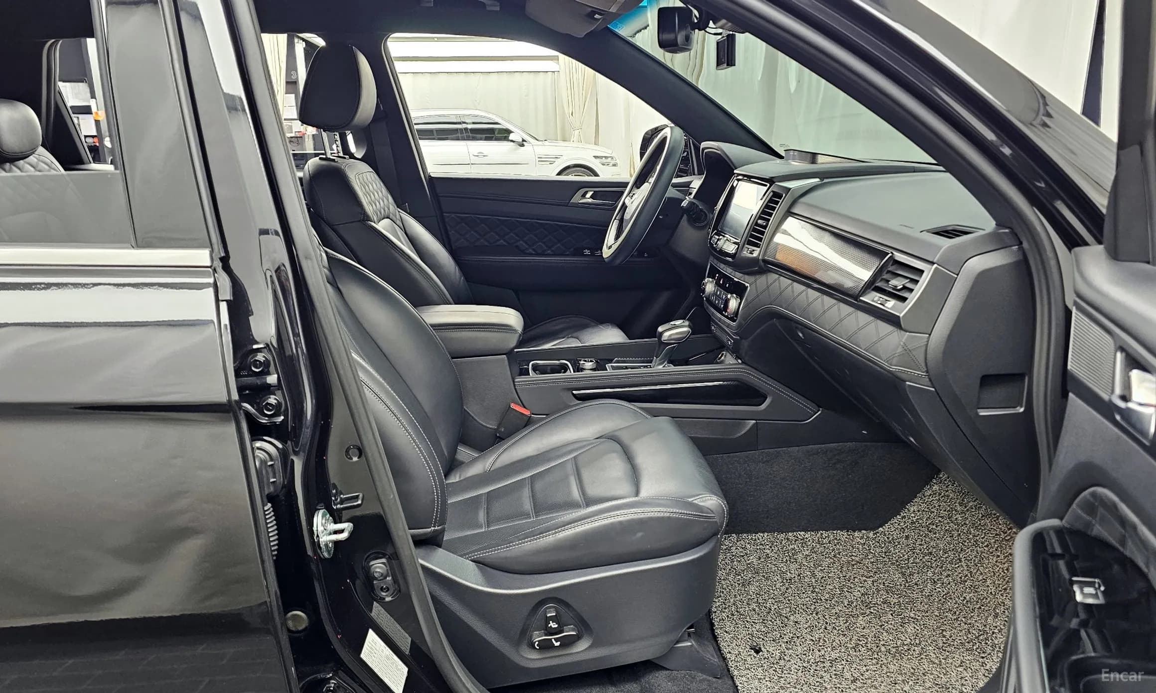 G4 Rexton