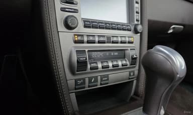 910