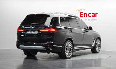 X7 (G07)