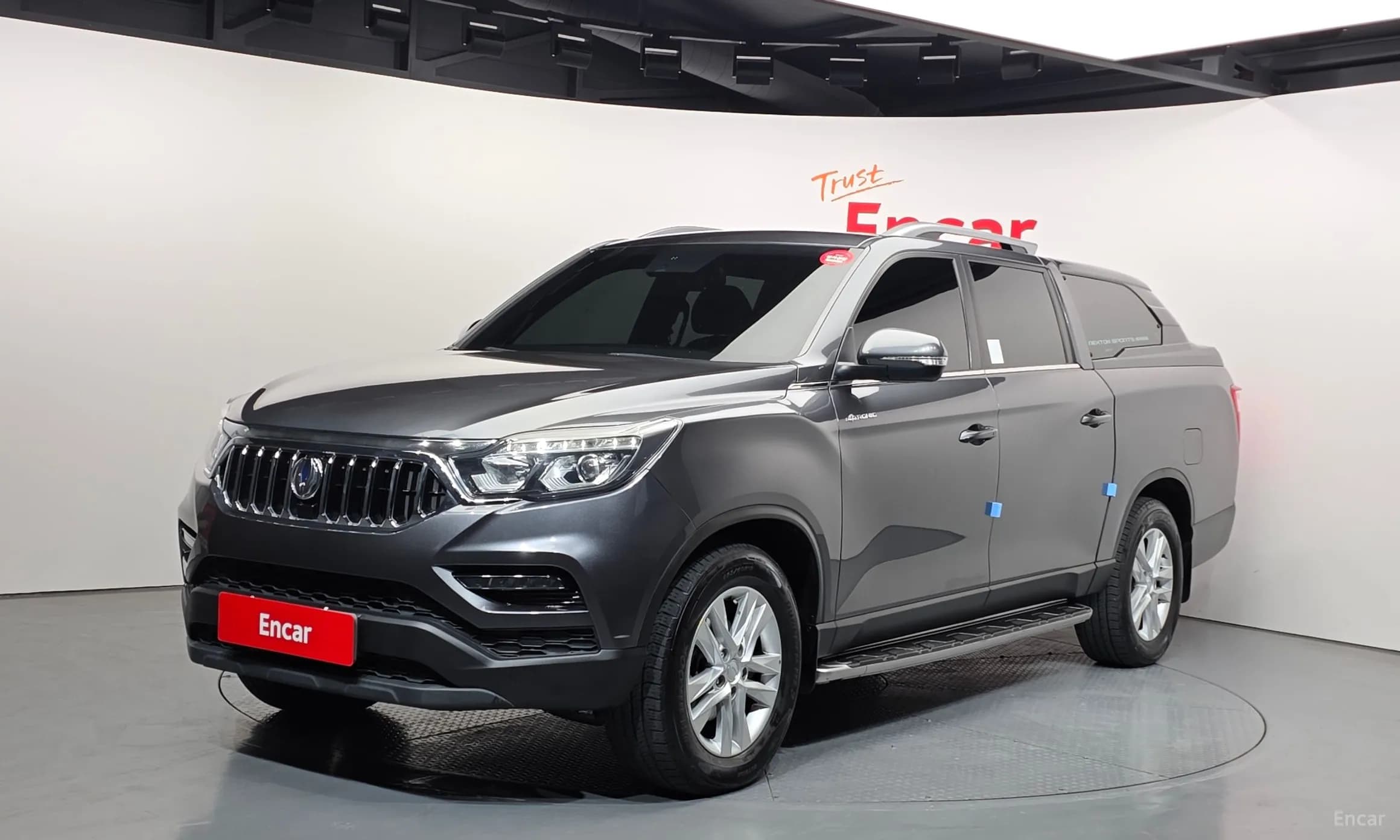 Rexton Sports Khan