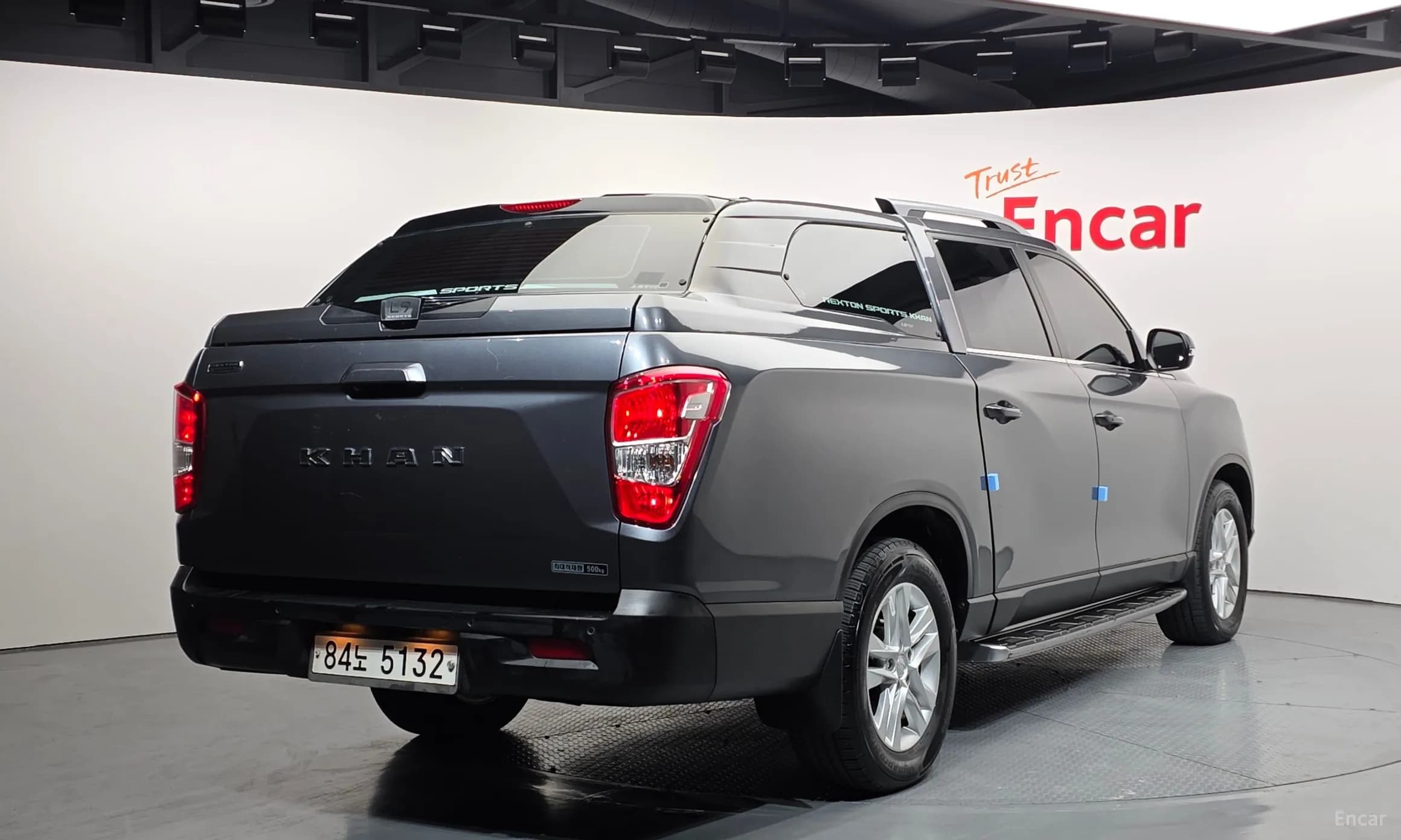 Rexton Sports Khan