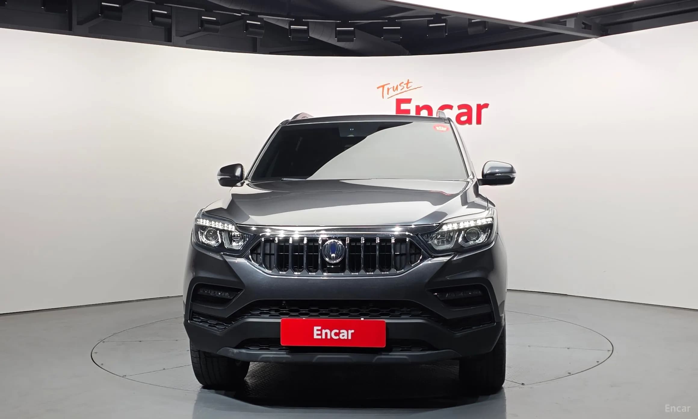 Rexton Sports Khan