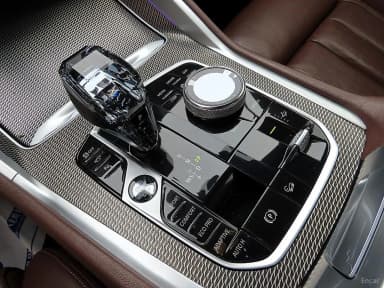 X6 (G06)