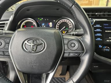 Camry (XV70)
