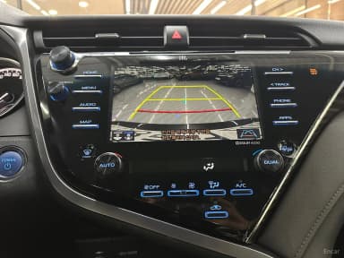 Camry (XV70)