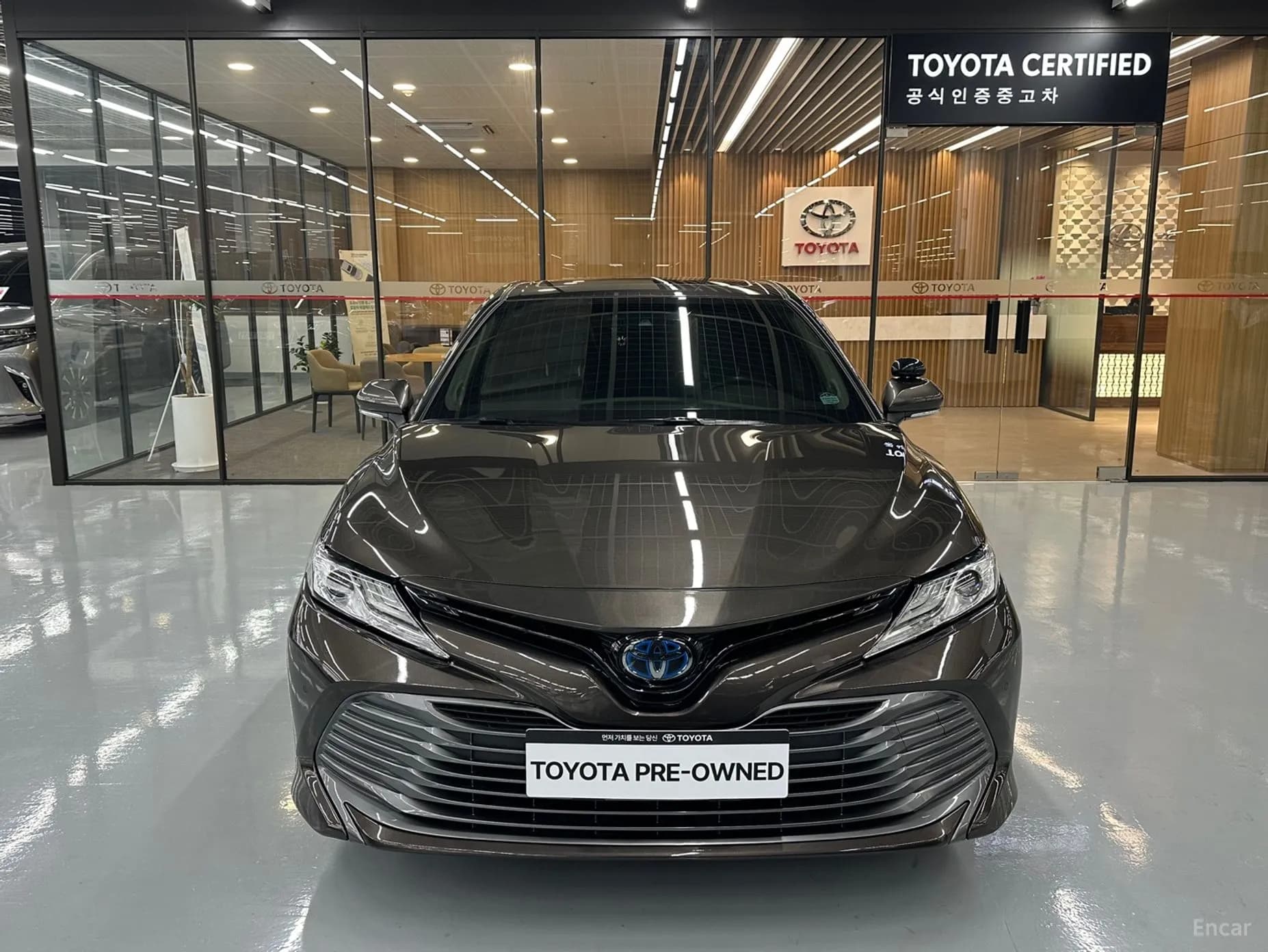 Camry (XV70)