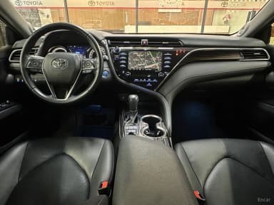 Camry (XV70)