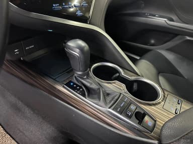 Camry (XV70)