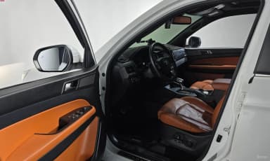 Rexton Sports Khan