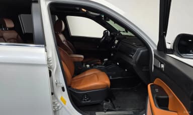 Rexton Sports Khan