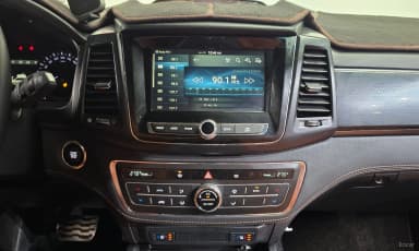 Rexton Sports Khan