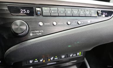 ES300h 7th Generation