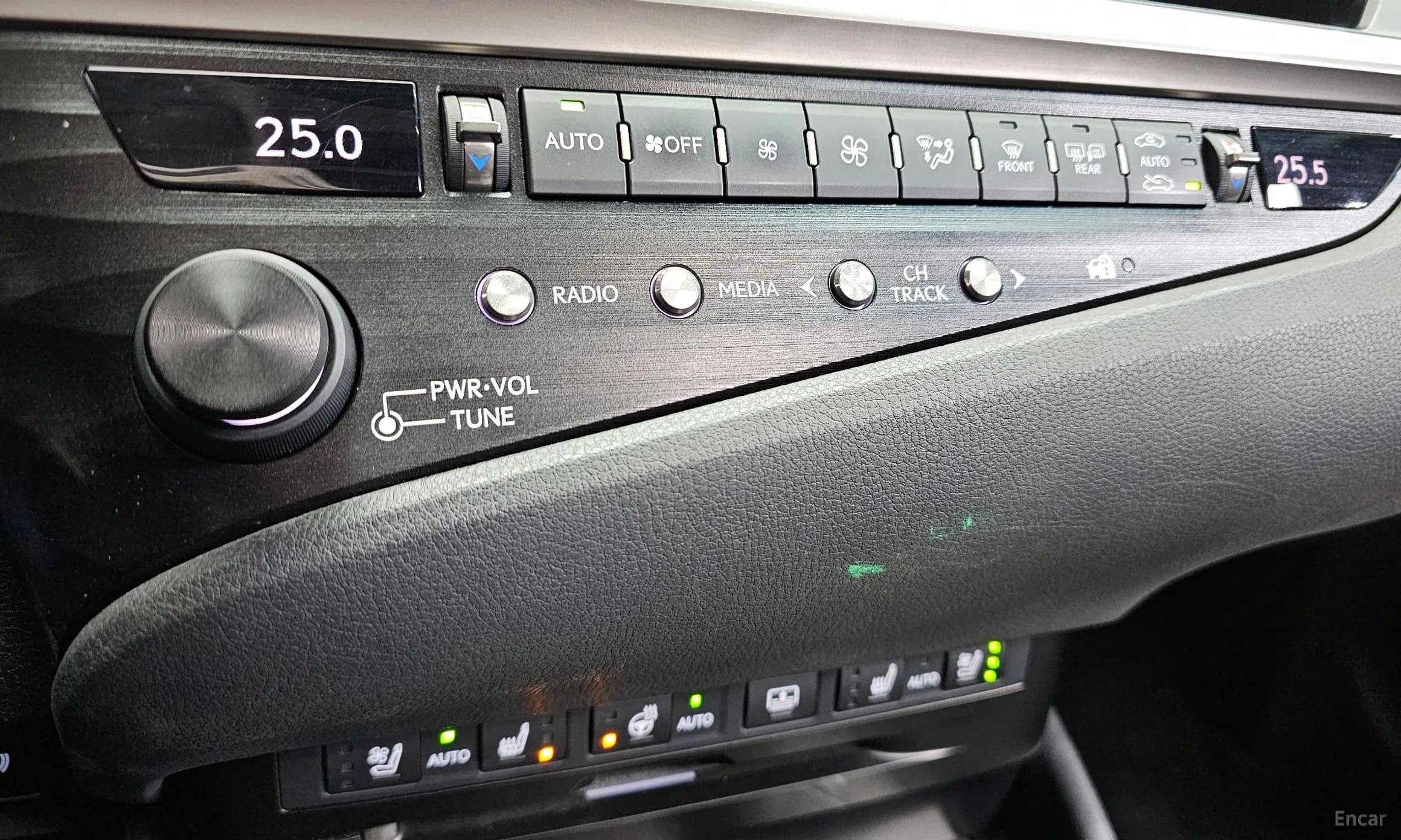 ES300h 7th Generation