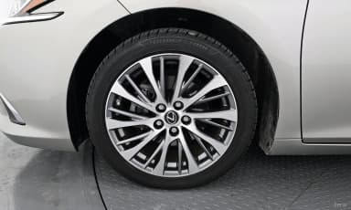 ES300h 7th Generation